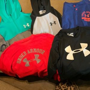 Boys Youth Small Under Armour Lot